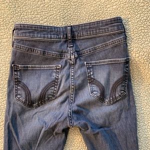 Hollister High-Waisted Short Skinny Jeans